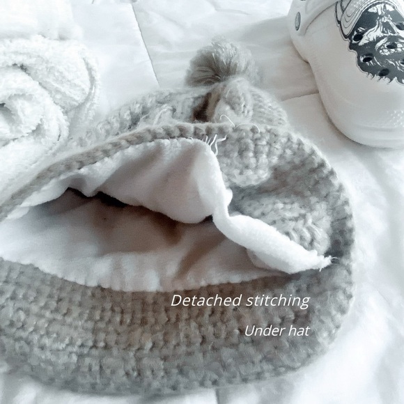 Orage acrylic knit Pom Pom hat - Picture 9 of 11